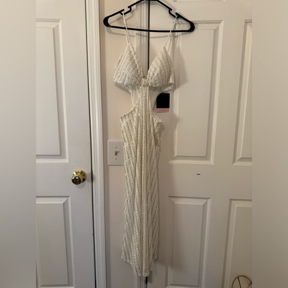 White sequin cut out midi dress - Picture 3 of 5